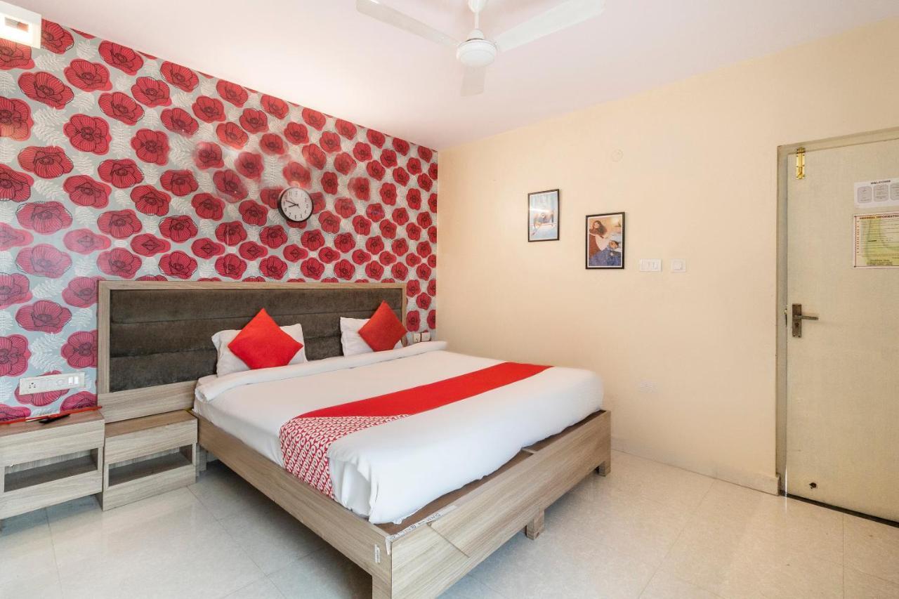 Hotel O Golden Inn Near Cubbon Park Bangalore Exteriör bild