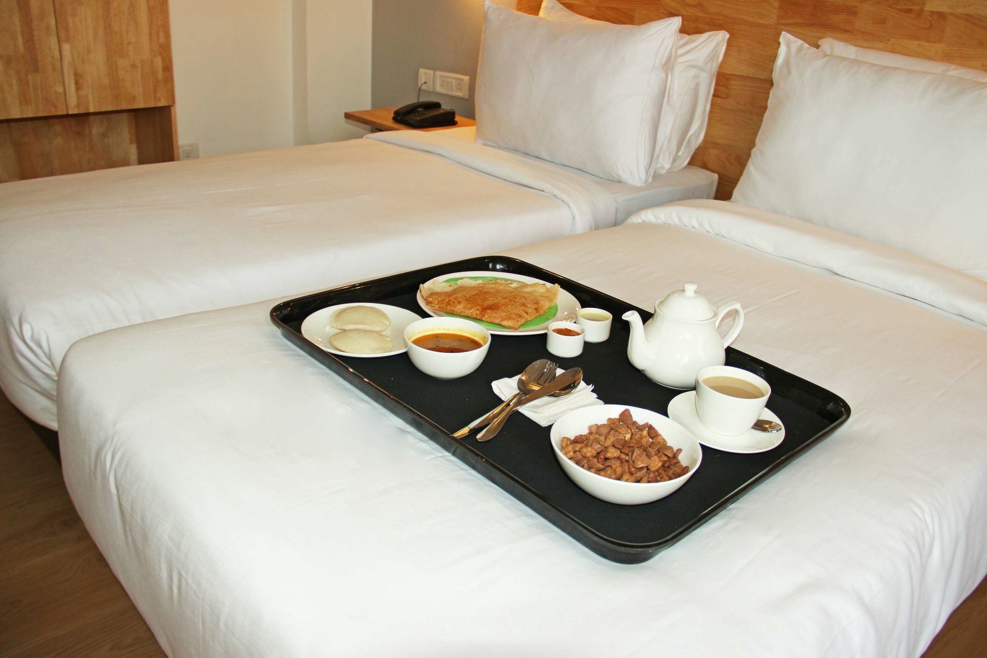 Hotel O Golden Inn Near Cubbon Park Bangalore Exteriör bild